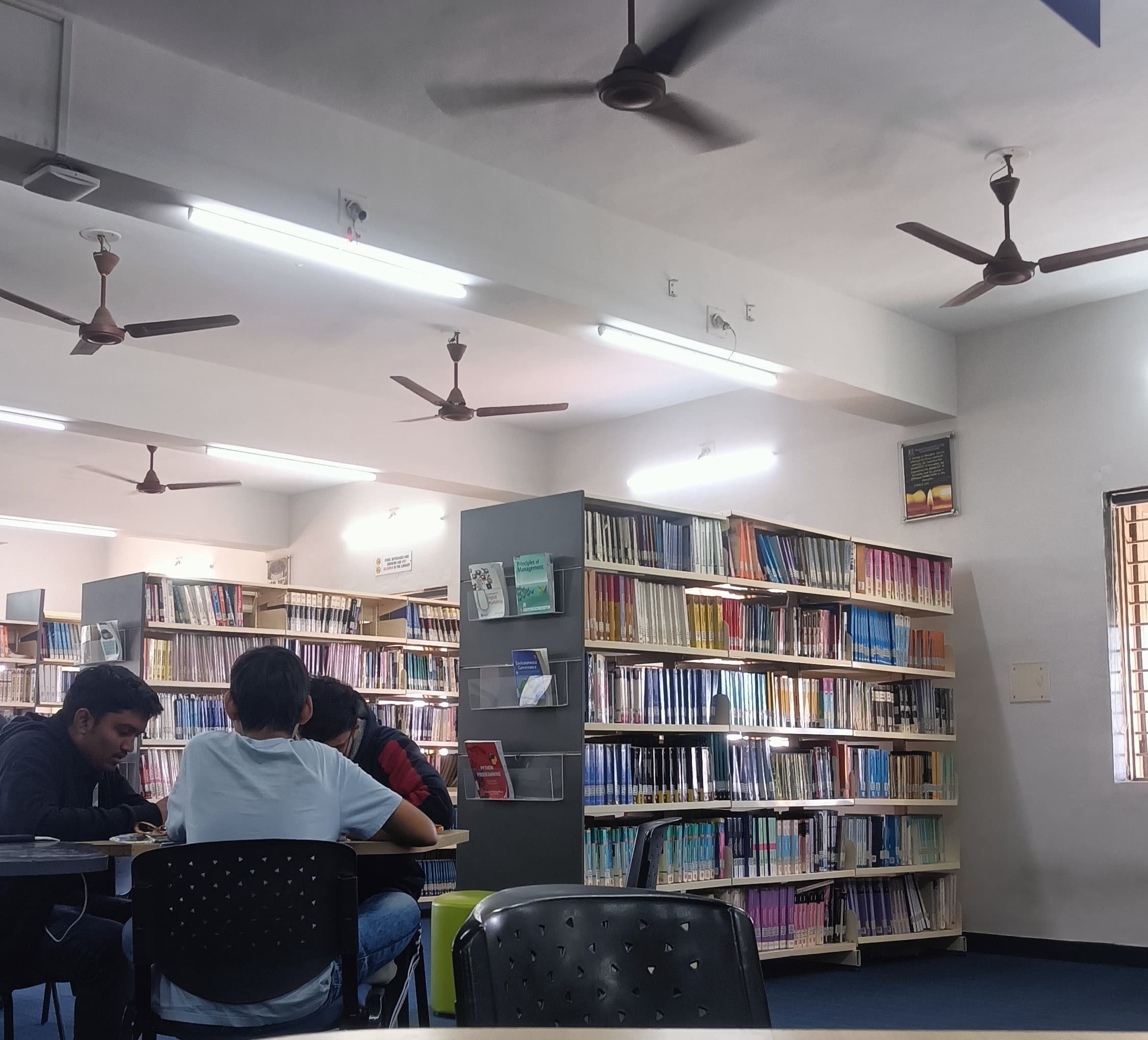 Parul University Academic Building photo 30